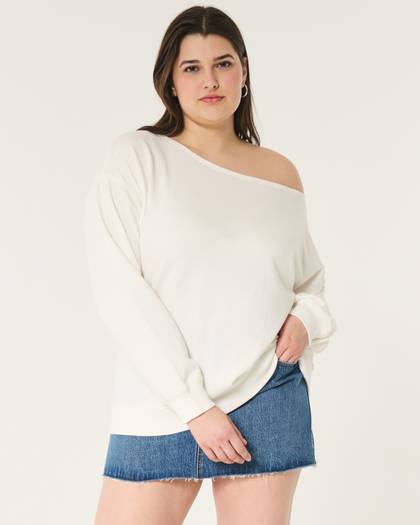 Oversized Off-the-Shoulder Sweatshirt