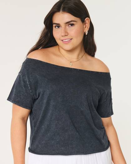Easy Off-the-Shoulder T-Shirt