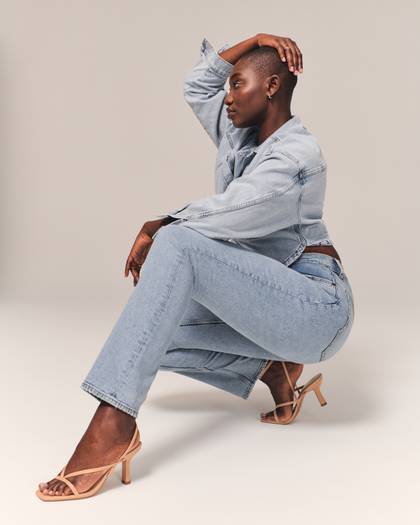 Curve Love Ultra High Rise 90s Slim Straight Jean