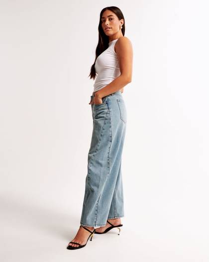 Curve Love Mid Rise Barrel Jean