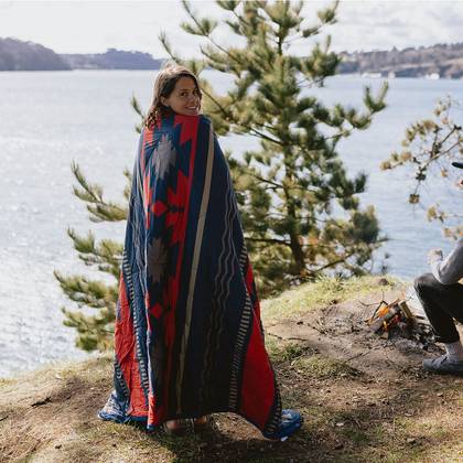 Nomadic Recycled Sherpa Blanket - Navy/Red Pattern