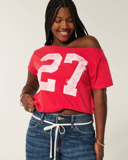 Easy Off-the-Shoulder Number Graphic Tee