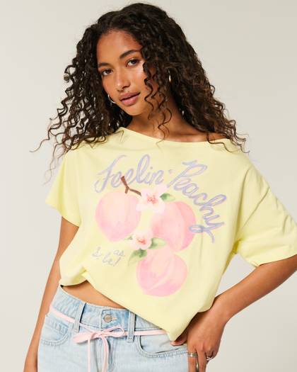 Oversized Off-the-Shoulder Feelin' Peachy Graphic Tee