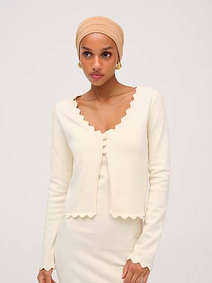Sisi Scallop Knit Cardigan