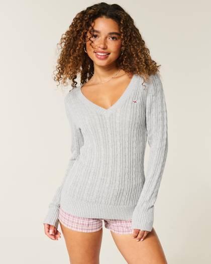 Hollister Ivy Cable-Knit V-Neck Sweater