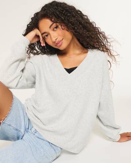 Hollister Comfy Cloud Oversized V-Neck Sweater