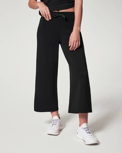 SPANX AirEssentials® Cropped Wide Leg Pant | Very Black - Black