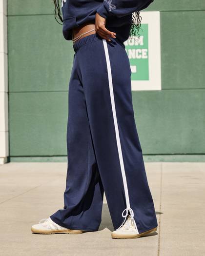 Gilly Hicks Active Side Bow Baggy Pants