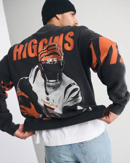 Tee Higgins Graphic Crew Sweatshirt