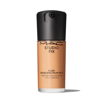 MAC - Studio Fix Fluid SPF 15 24HR Matte Foundation & Oil Control - NC40