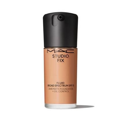 MAC - Studio Fix Fluid SPF 15 24HR Matte Foundation & Oil Control - NC44
