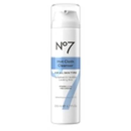No7 Cleansing Hot Cloth Cleanser 200ml