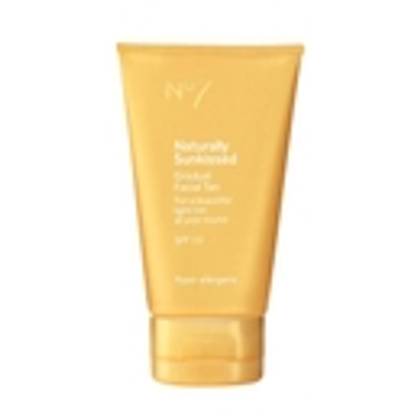 No7 Naturally Sun Kissed Gradual Facial Tan SPF15 50ml