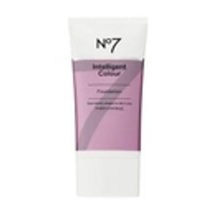 No7 Intelligent Colour Foundation 40ml - 3 Light