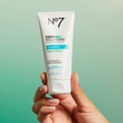 No7 Derm Solutions™ Clearing Treatment Suitable for Oily Blemish-Prone Skin with Salicylic Acid 50ml
