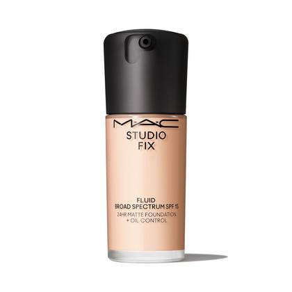 MAC - Studio Fix Fluid SPF 15 24HR Matte Foundation & Oil Control - NW10