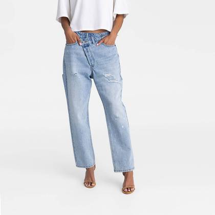 KBB by KAHLANA Women's Mid-Rise Tapered Leg 'The Dylan Jean' - Light Wash 0
