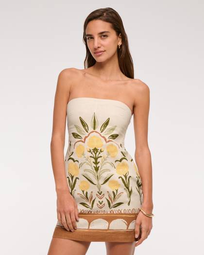 The A&F Scarlett Strapless Linen-Blend Skort