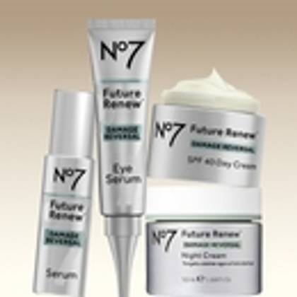No7 Future Renew™ Complete Skincare Collection