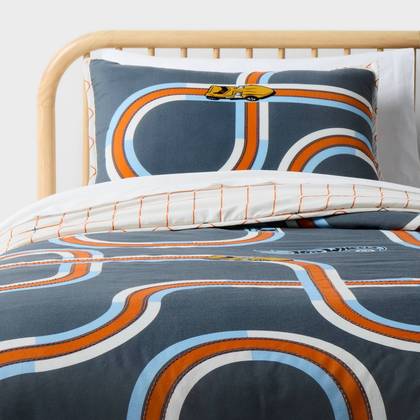 Full/Queen Hot Wheels Retro Track Kids' Quilt Set Gray - Hot Wheels by Pillowfort™