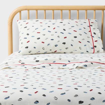 Queen Hot Wheels Classic Car Kids' Cotton Sheet Set Cream - Hot Wheels by Pillowfort™