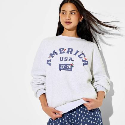 Women's Crewneck America Graphic Pullover Sweatshirt - Heather Gray M