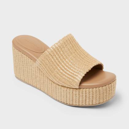 Women’s Clove Round Toe Platform Heels - Universal Thread™ Natural 5