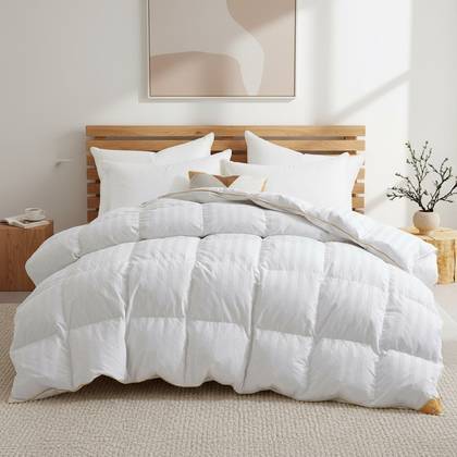 Puredown Premium White Goose Down Comforter Duvet Insert, Luxury and Comfort in One, King