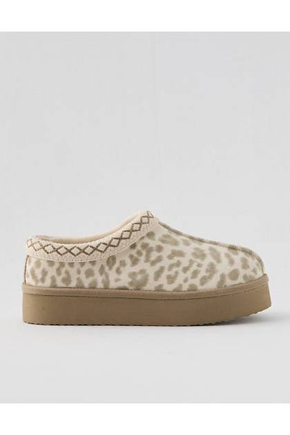Aerie Embroidered Slippers Cake Batter