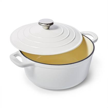 Sur la table Enameled Cast Iron Round Dutch Oven, 4 qt.