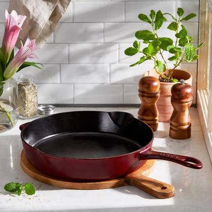 Staub Traditional Skillet, 11"