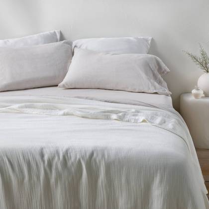 King Rayon from Bamboo Blend Matelasse Blanket White - Casaluna™