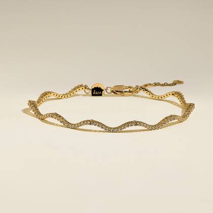 Scalloped Tennis Chain Bracelet in Gold