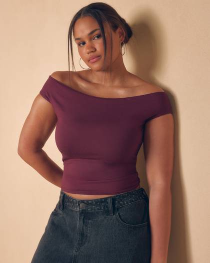 Reversible Off-the-Shoulder Seamless Fabric Top