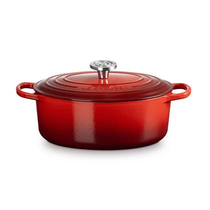 Le Creuset Signature Oval Dutch Oven, 5 qt.