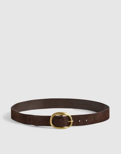 Oval Buckle Belt in Suede